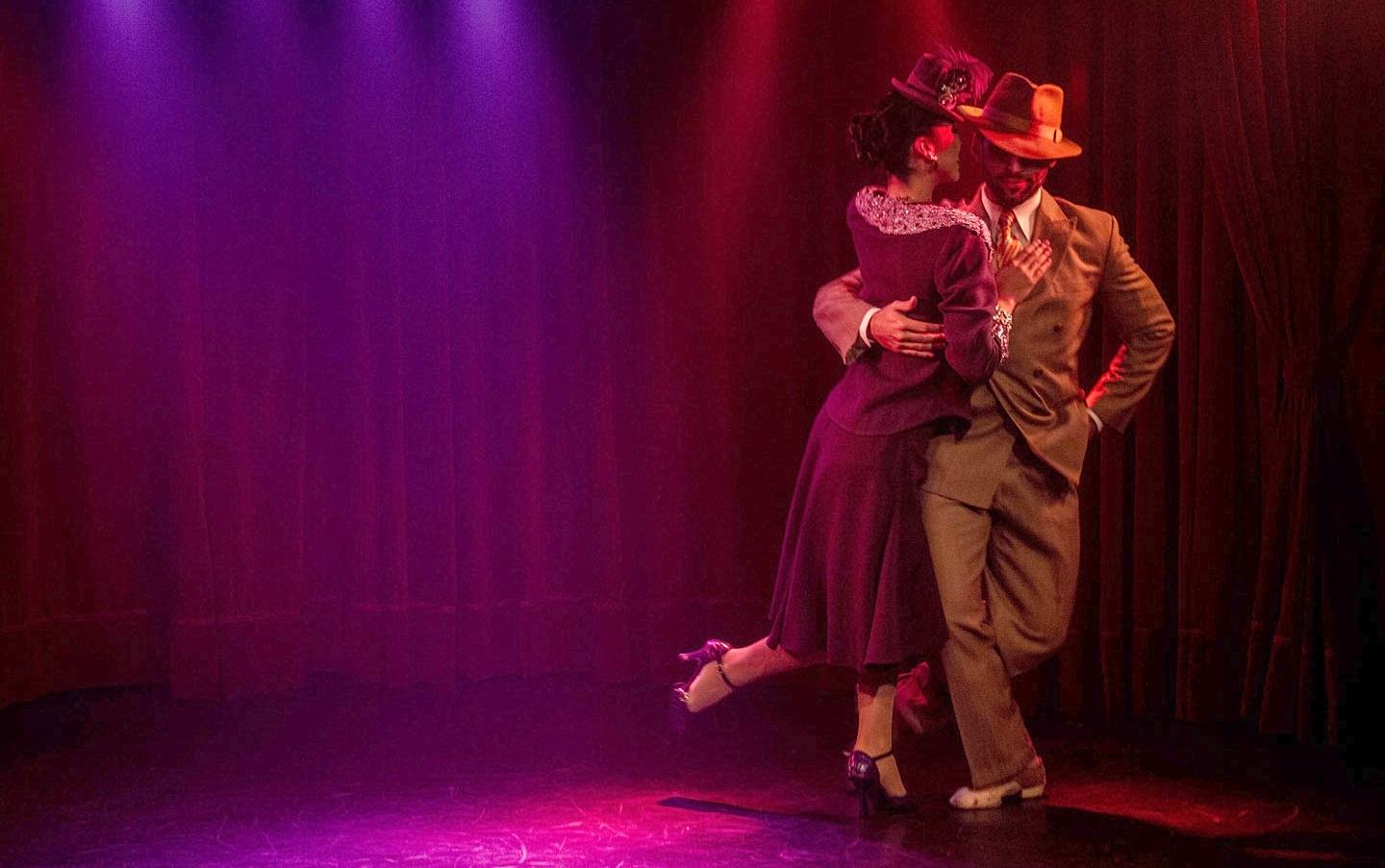 Rojo Tango - slide 16